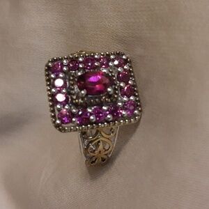 listing-status-banner